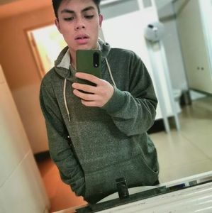 Meet your Posher, Mathias